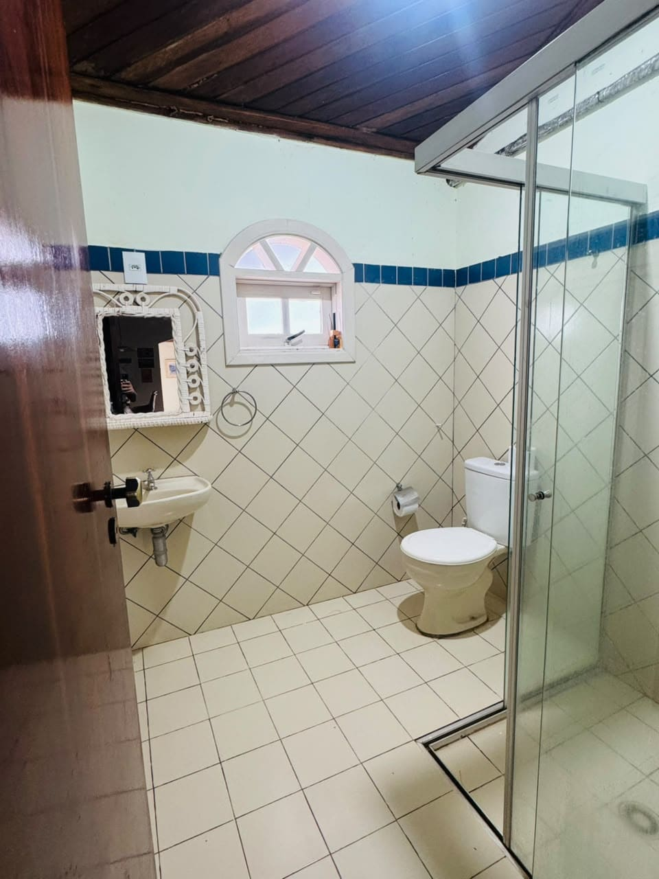Rancho Bella Beozzo à beira do Rio Tietê | Piscina | 15 hóspedes | Suítes climatizadas